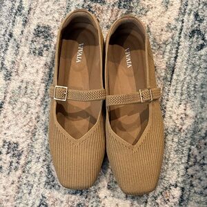 Vivaia Square-Toe Mary-Jane (Margot Mary-Jane)